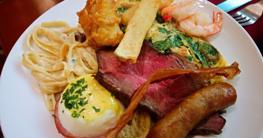 Café da manhã Livin 'La Vida: onde encontrar uma refeição depois de uma longa noite em Las Vegas 18 a breakfast plate in las vegas