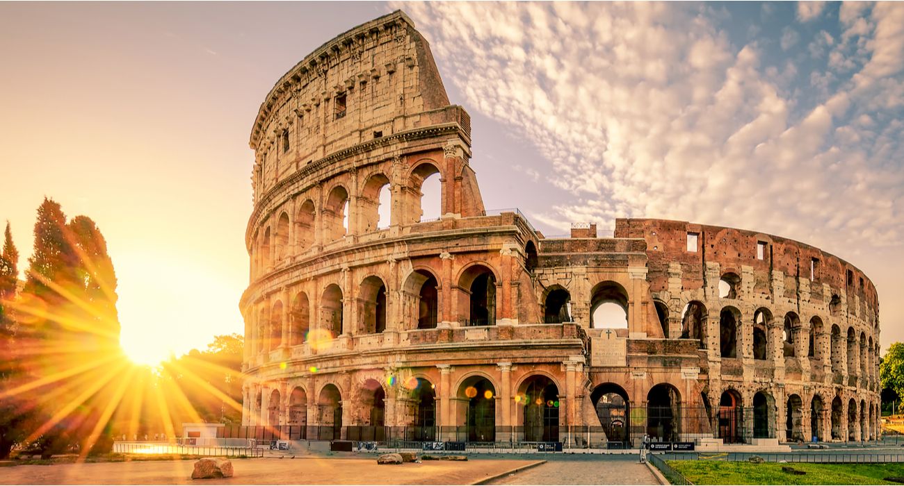Naumaquia e o Coliseu