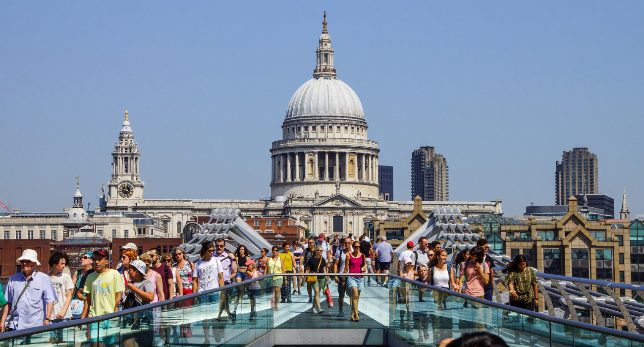 Você pode reconhecer esta catedral de Londres de 'Mary Poppins' 1 Catedral de St. Paul em Londres