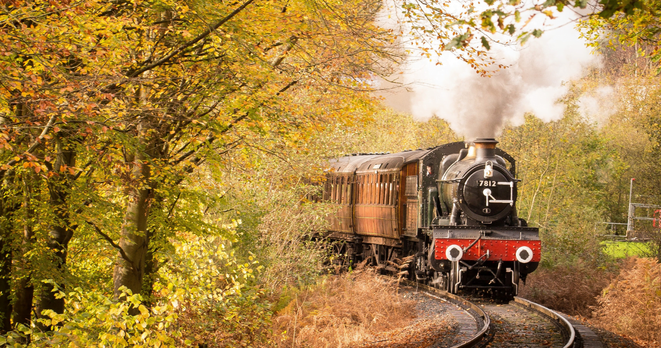 10 passeios de trem de folhagem de outono nos EUA que valem o ingresso 1 Treine no outono