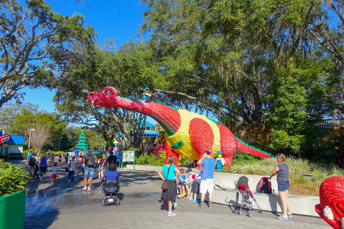Lista de destinos para famílias que viajam pela Califórnia 11 Pessoas no parque LegoLand na Califórnia