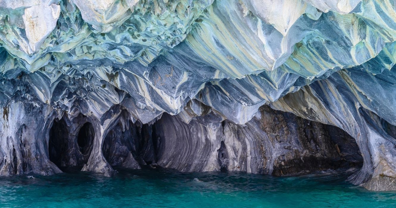 Por que você deve visitar as cavernas de mármore no Chile neste verão 1 dentro das cavernas de mármore no chile