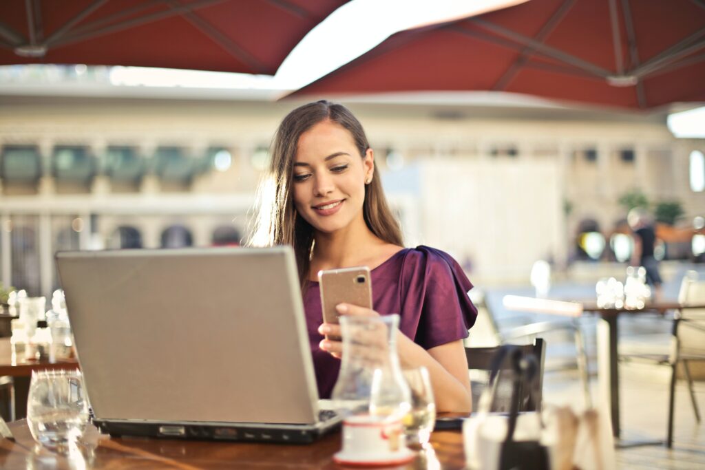 5 formas de ganhar dinheiro na internet 1 pexels andrea piacquadio 826349