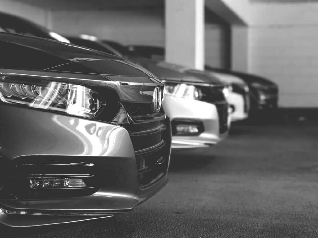 Qual a Vantagem de Comprar um Carro de Locadora? 1 Carro de Locadora